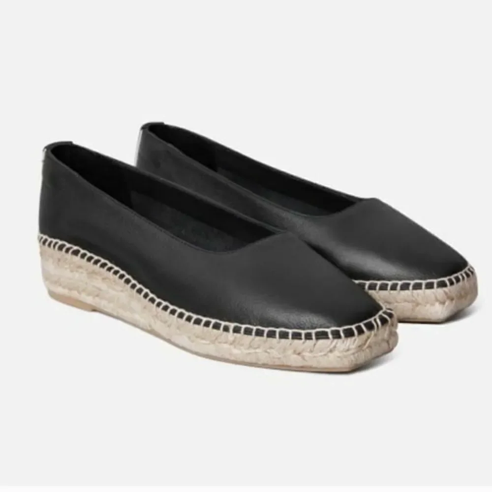 EVERLANE 